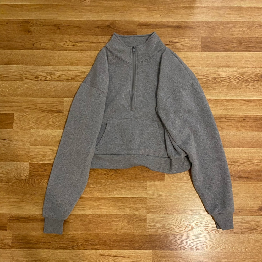 Gray 1/4 zip fleece